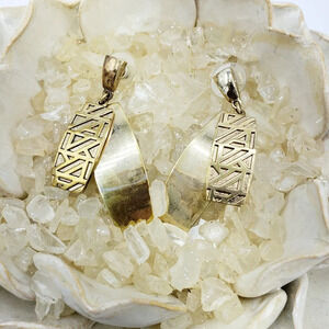 Vintage Goldtone Earrings / 70s / Moveable